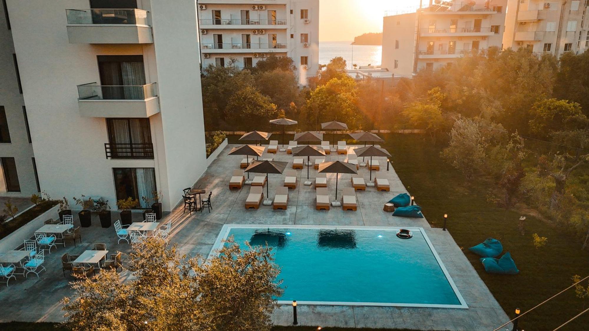 Hotel The Blue Wave